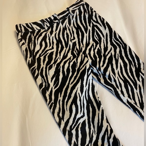 Zebra pants - Picture 7 of 10
